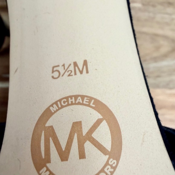 Michael Kors Black Suede Strappy Stiletto Heels Zip Ankle Strap Womens 5.5M - Picture 8 of 8